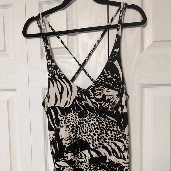 *LAST CHANCE* Animal print jumpsuit - Picture 2 of 9